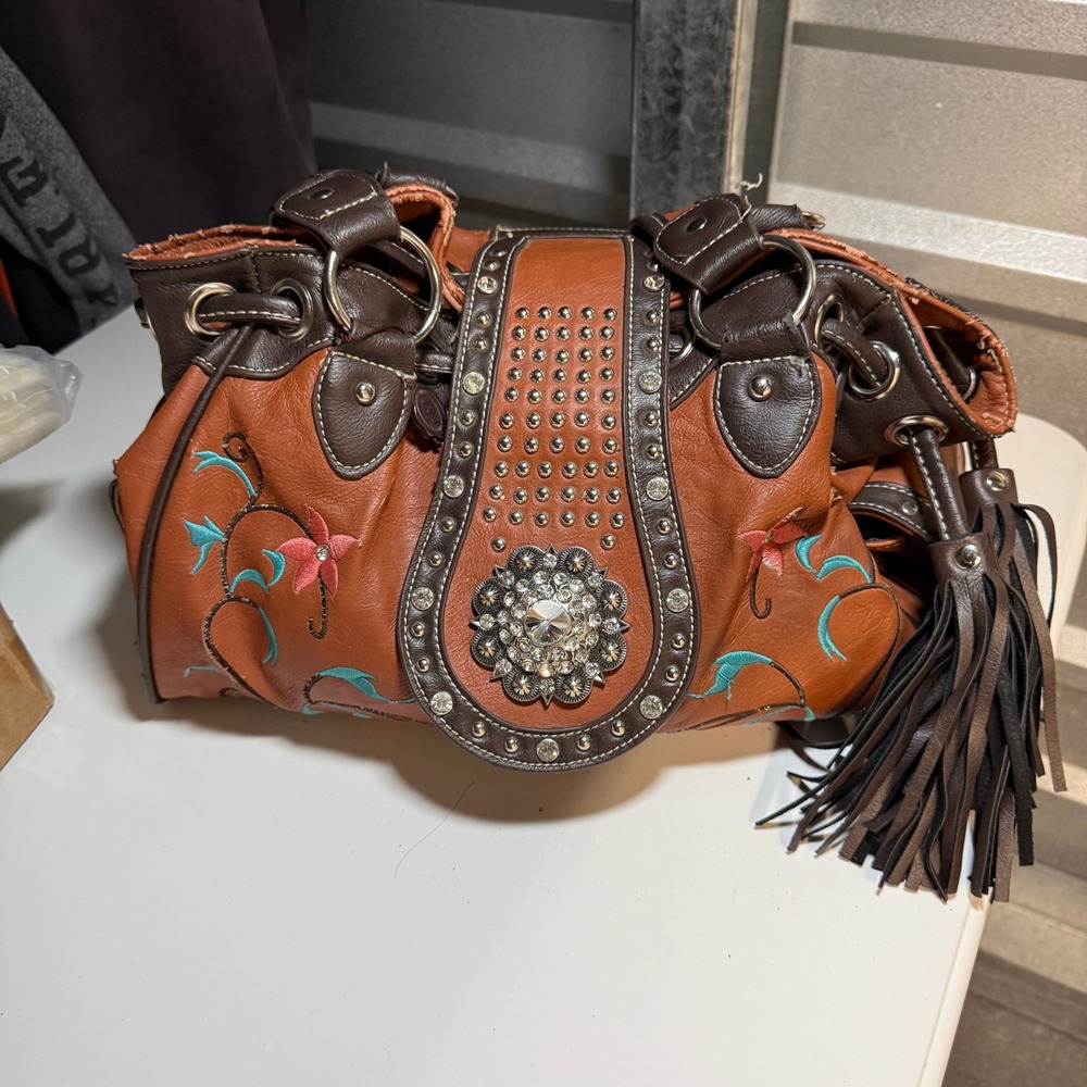 P&G Western Brown Embroidered Studded Concho Shoulder Bag Floral Tassel Hobo